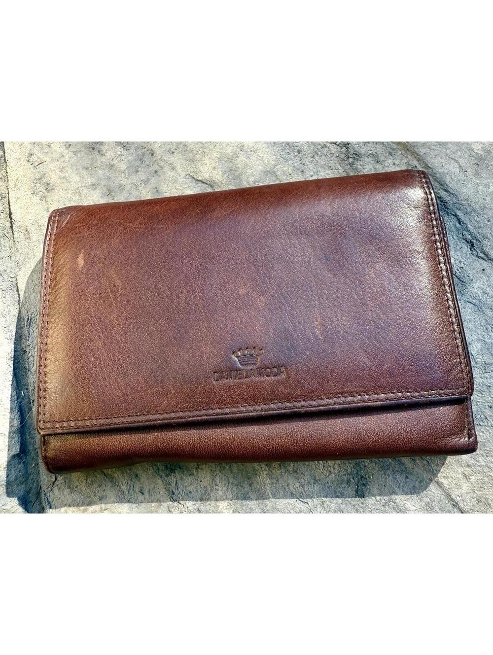 Daniela Moda Women's Genuine Leather Wallet Tie-Fold Brown 6x4